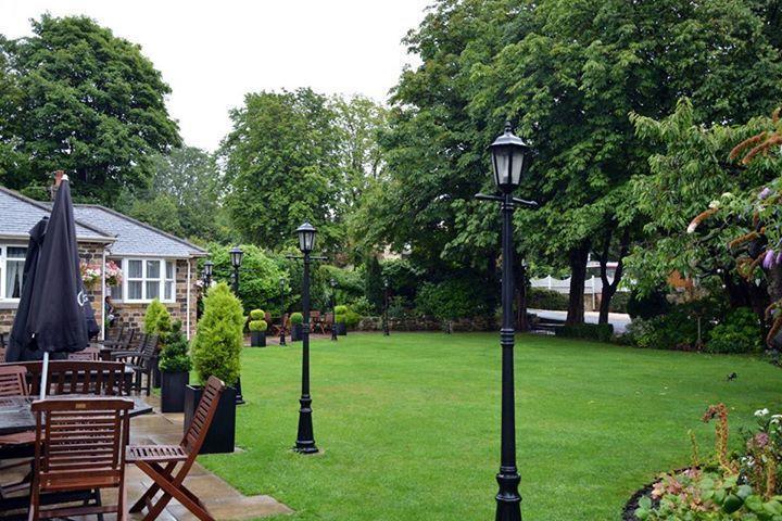 Dimple Well Lodge Hotel Wakefield Buitenkant foto