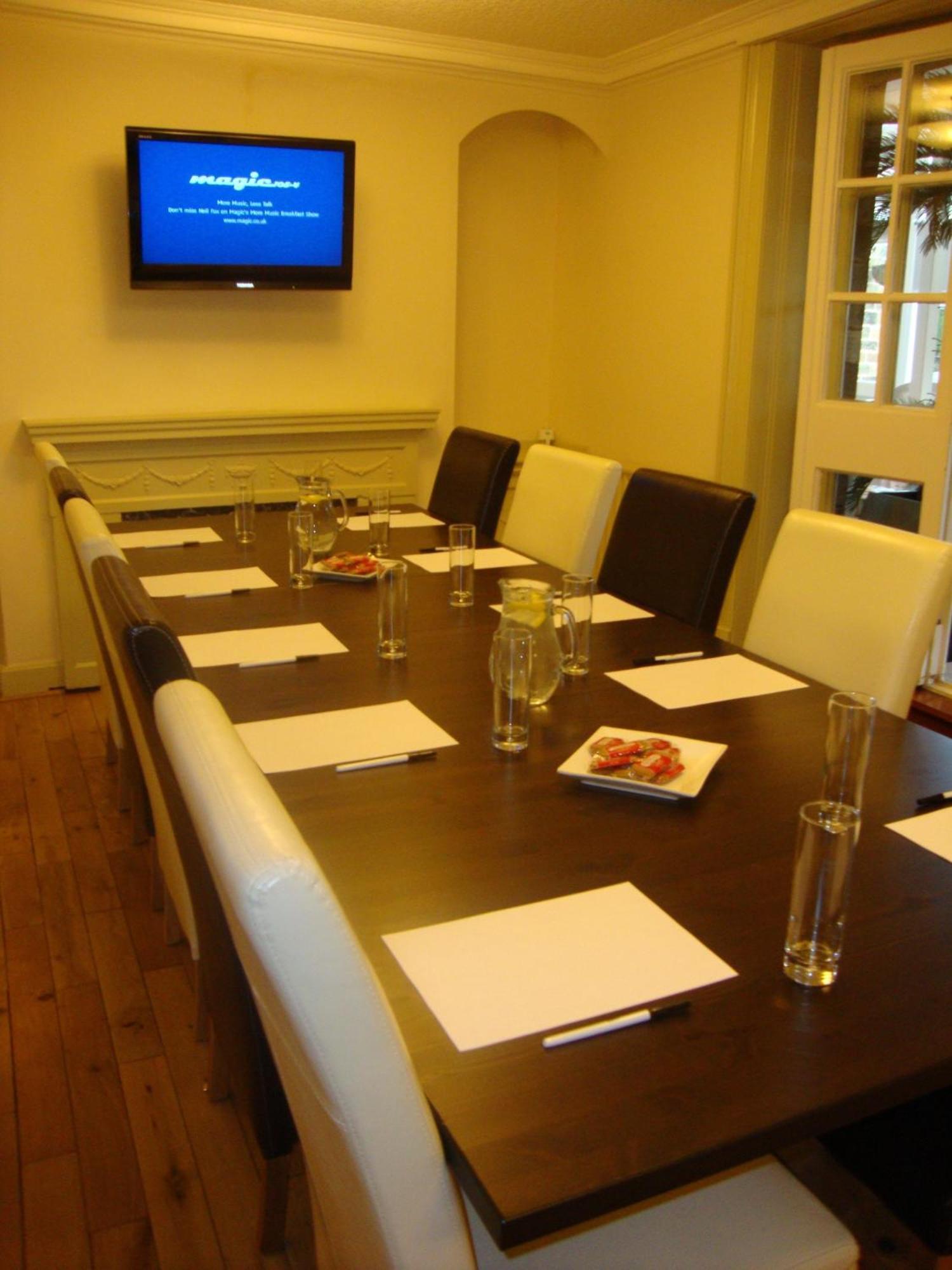 Dimple Well Lodge Hotel Wakefield Buitenkant foto