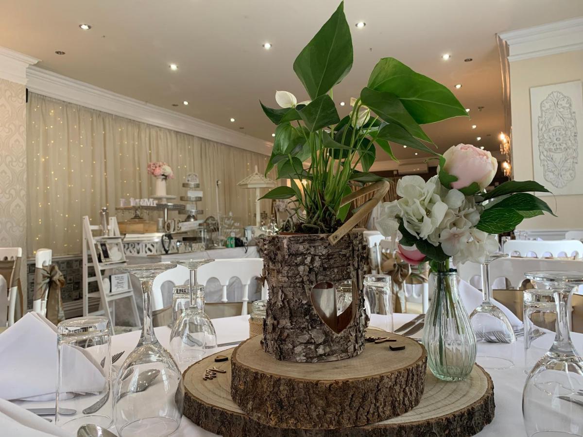 Dimple Well Lodge Hotel Wakefield Buitenkant foto
