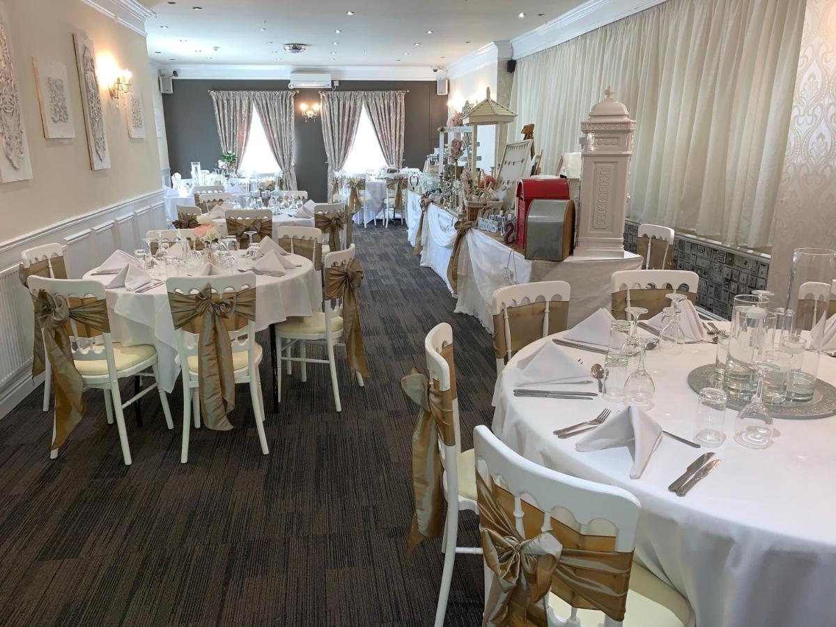 Dimple Well Lodge Hotel Wakefield Buitenkant foto