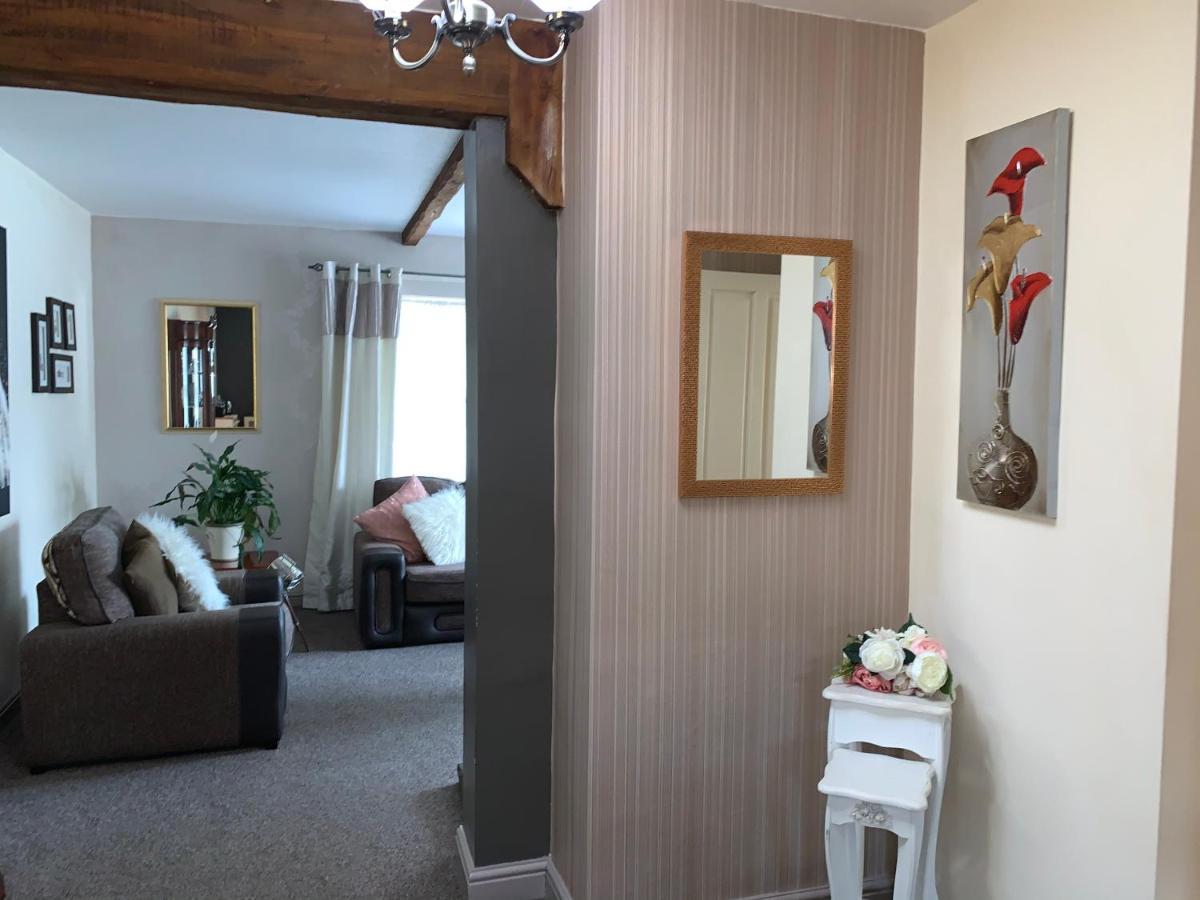 Dimple Well Lodge Hotel Wakefield Buitenkant foto