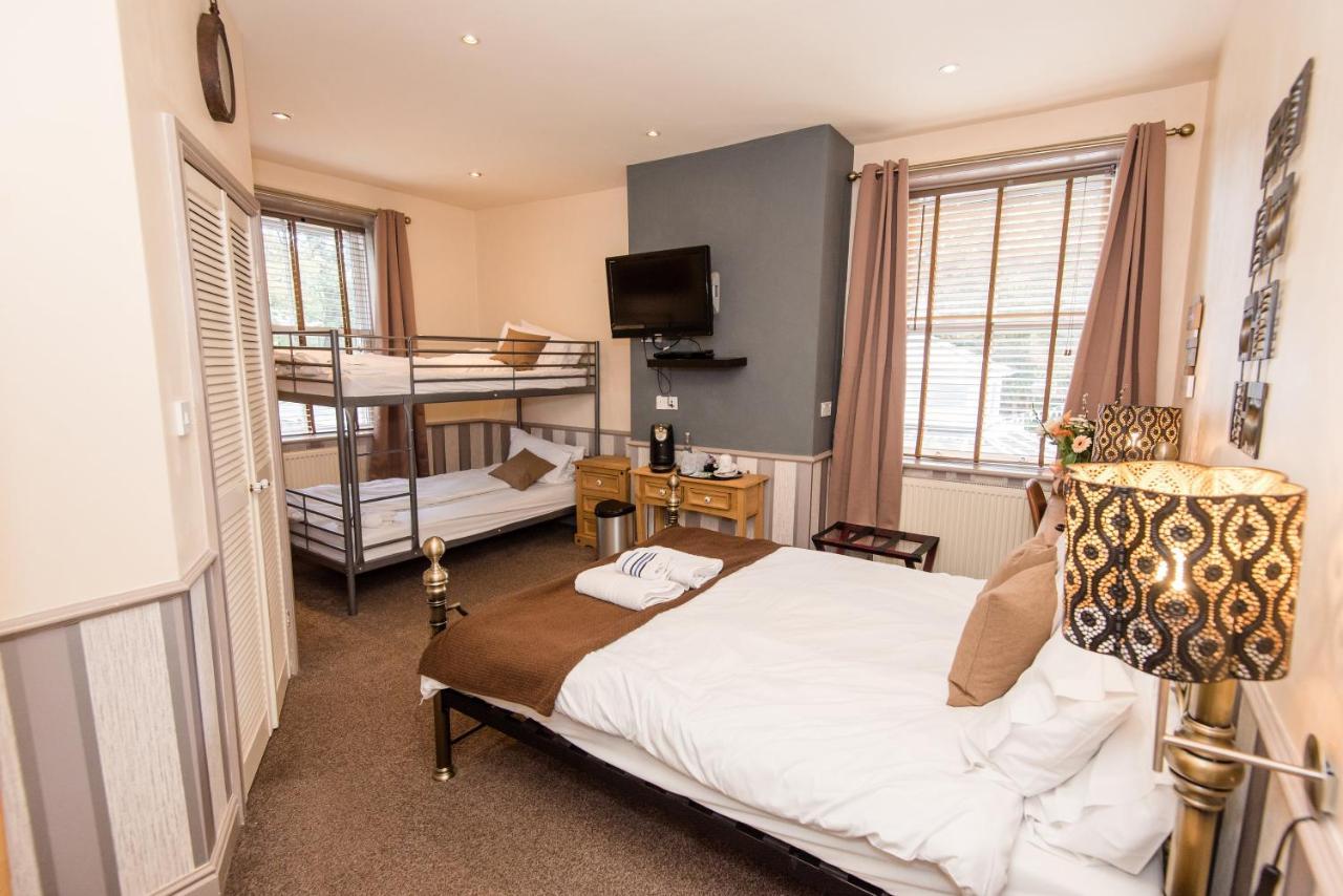 Dimple Well Lodge Hotel Wakefield Buitenkant foto