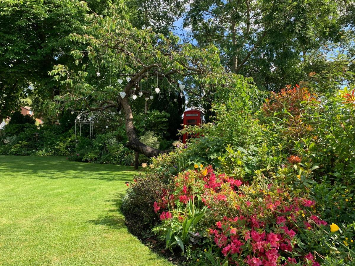 Dimple Well Lodge Hotel Wakefield Buitenkant foto